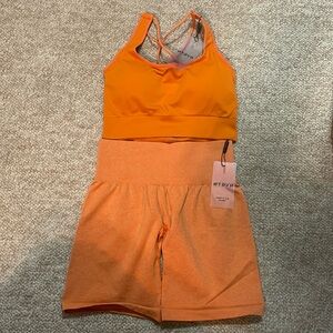 NVGTN SET - Burnt Orange Pro Seamless shorts, Burnt Orange Thrive Seamless Bra.